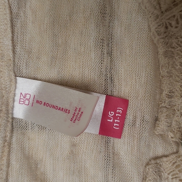 No Boundaries hi low boho long sleeve top - Picture 4 of 4